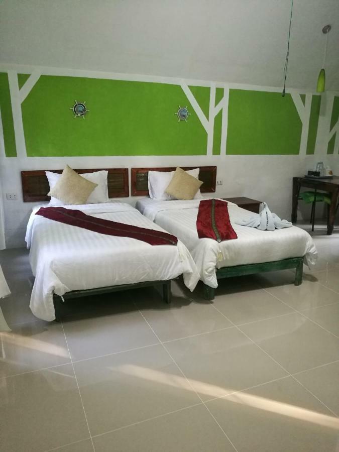 River Marina Resort Uthai Thani Exterior foto